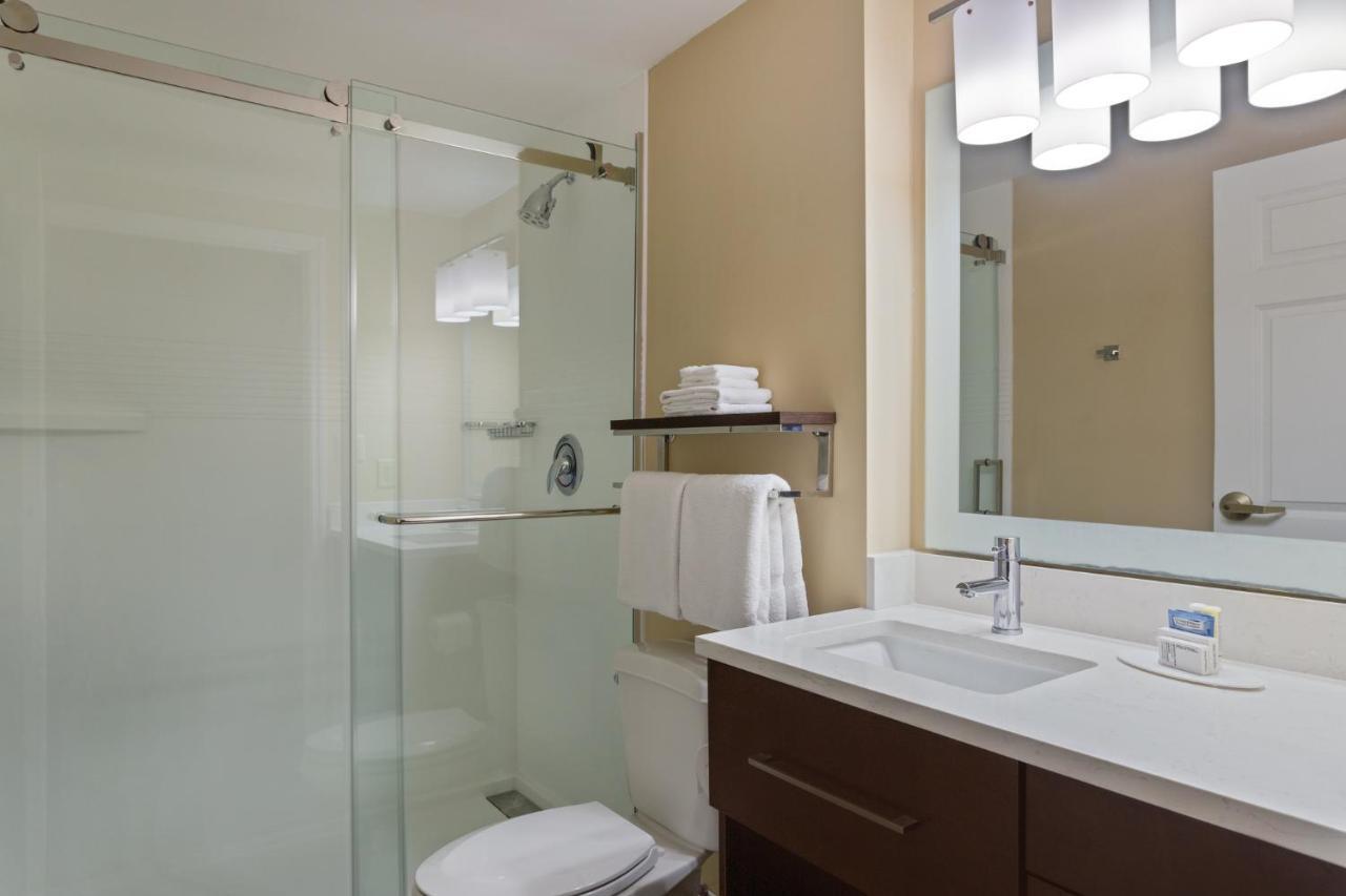 Towneplace Suites By Marriott St. Petersburg Clearwater Exterior photo